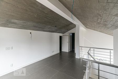 Casa de condomínio à venda com 543m², 4 quartos e 4 vagas Casa de condomínio à venda com 543m², 4 quartos e 4 vagasSótão