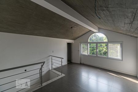 Casa de condomínio à venda com 543m², 4 quartos e 4 vagas Casa de condomínio à venda com 543m², 4 quartos e 4 vagasSótão