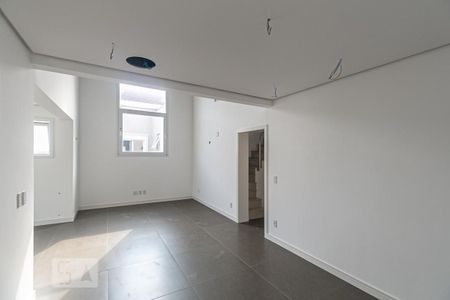 Casa de condomínio à venda com 543m², 4 quartos e 4 vagas Casa de condomínio à venda com 543m², 4 quartos e 4 vagasHall