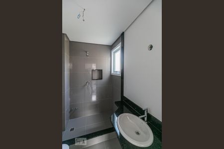 Casa de condomínio à venda com 543m², 4 quartos e 4 vagas Casa de condomínio à venda com 543m², 4 quartos e 4 vagasLavabo