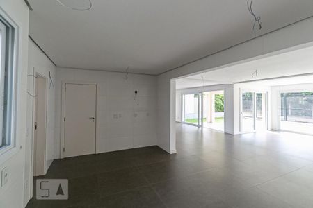 Casa de condomínio à venda com 543m², 4 quartos e 4 vagas Casa de condomínio à venda com 543m², 4 quartos e 4 vagasCozinha