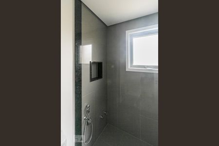 Casa de condomínio à venda com 543m², 4 quartos e 4 vagas Casa de condomínio à venda com 543m², 4 quartos e 4 vagasBanheiro do Quarto 2