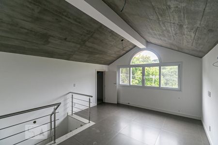 Casa de condomínio à venda com 543m², 4 quartos e 4 vagas Casa de condomínio à venda com 543m², 4 quartos e 4 vagasSótão