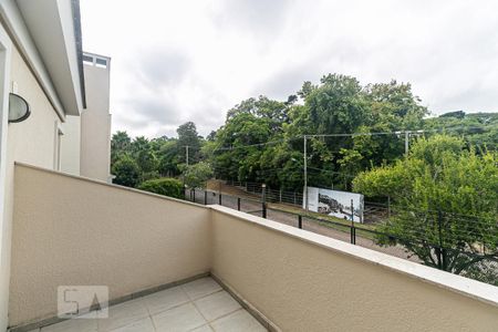 Casa de condomínio à venda com 543m², 4 quartos e 4 vagas Casa de condomínio à venda com 543m², 4 quartos e 4 vagasvaranda
