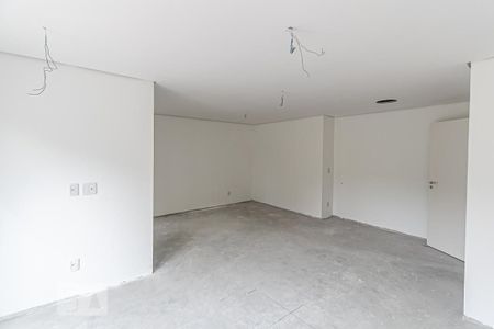 Casa de condomínio à venda com 543m², 4 quartos e 4 vagas Casa de condomínio à venda com 543m², 4 quartos e 4 vagasQuarto 3