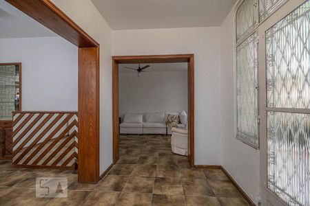 Casa à venda com 200m², 3 quartos e 3 vagasSala