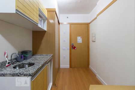 Cozinha de kitnet/studio para alugar com 1 quarto, 30m² em Consolação, São Paulo