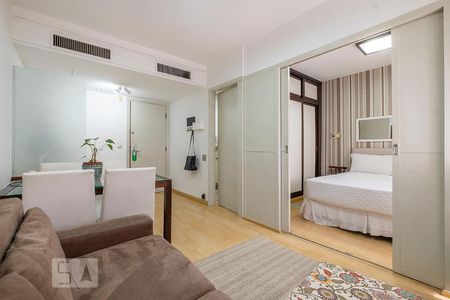 Sala de kitnet/studio para alugar com 1 quarto, 34m² em Jardim Paulista, São Paulo