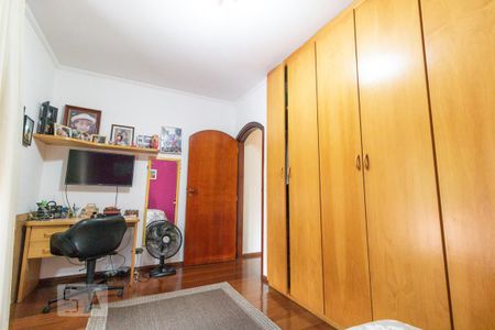 Quarto 1 de casa para alugar com 3 quartos, 210m² em Jardim das Vertentes, São Paulo