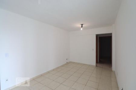 Sala de apartamento para alugar com 2 quartos, 68m² em Jardim Goiás, Goiânia