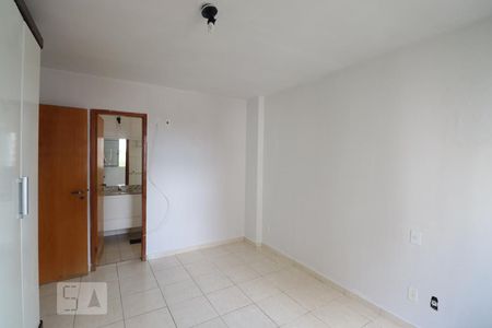 Suíte  de apartamento para alugar com 2 quartos, 68m² em Jardim Goiás, Goiânia