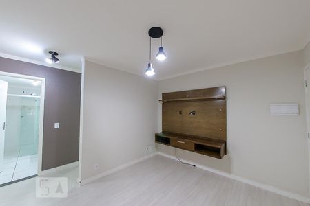 Sala de apartamento para alugar com 2 quartos, 45m² em Jardim Guilhermino, Guarulhos