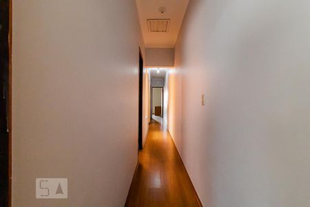 Corredor de casa para alugar com 3 quartos, 100m² em Vila Moraes, São Paulo