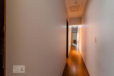 Corredor de casa para alugar com 3 quartos, 100m² em Vila Moraes, São Paulo