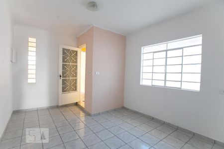 Sala de casa para alugar com 2 quartos, 87m² em Jardim Adelaide, São Paulo