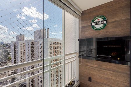 Varanda de apartamento à venda com 3 quartos, 74m² em Passo da Areia, Porto Alegre
