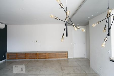 Sala de apartamento à venda com 3 quartos, 157m² em Vila Anastácio, São Paulo