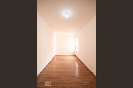 Sala de apartamento para alugar com 2 quartos, 45m² em São Pedro, Osasco