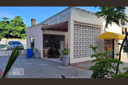 Apartamento para alugar com 60m², 2 quartos e 1 vaga Apartamento para alugar com 60m², 2 quartos e 1 vagaÁrea comum - Churrasqueira