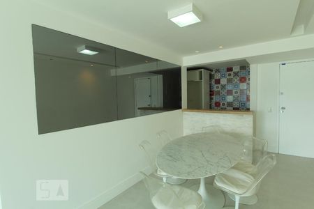 Sala de apartamento para alugar com 3 quartos, 97m² em Recreio dos Bandeirantes, Rio de Janeiro