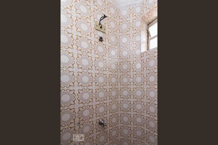 Casa à venda com 239m², 3 quartos e 3 vagas Casa à venda com 239m², 3 quartos e 3 vagasBanheiro Suíte