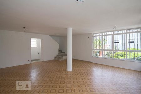 Casa à venda com 239m², 3 quartos e 3 vagas Casa à venda com 239m², 3 quartos e 3 vagasSala 2