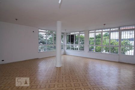 Casa à venda com 239m², 3 quartos e 3 vagas Casa à venda com 239m², 3 quartos e 3 vagasSala 2