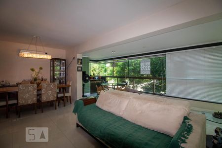 Sala de apartamento à venda com 3 quartos, 132m² em Petrópolis, Porto Alegre