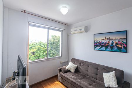 Sala de apartamento para alugar com 1 quarto, 42m² em Cristal, Porto Alegre