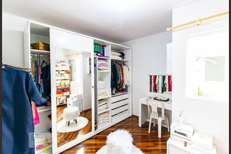 Closet/Quarto Reversível de casa à venda com 3 quartos, 202m² em Vila Alpina, São Paulo