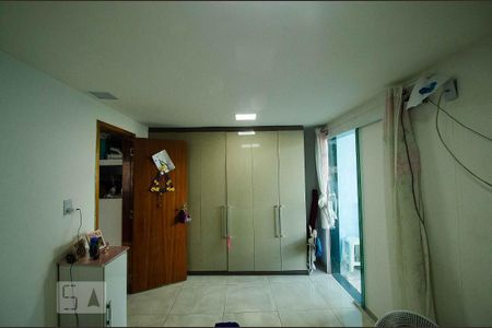 Quarto 2 de casa à venda com 6 quartos, 315m² em Jardim Carioca, Rio de Janeiro