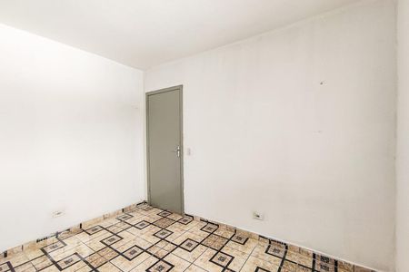 Quarto de casa para alugar com 1 quarto, 55m² em Jardim Maria Rosa, Taboão da Serra