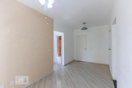 Sala de apartamento para alugar com 2 quartos, 55m² em Centro, Cotia