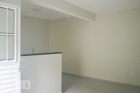 Sala de casa para alugar com 1 quarto, 39m² em Cidade Patriarca, São Paulo