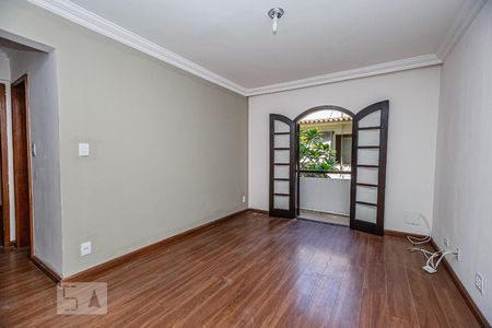 Sala de apartamento para alugar com 2 quartos, 90m² em Centro, São Gonçalo