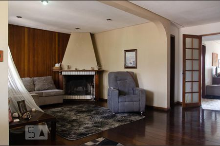 Sala de Estar de casa à venda com 3 quartos, 358m² em Nonoai, Porto Alegre