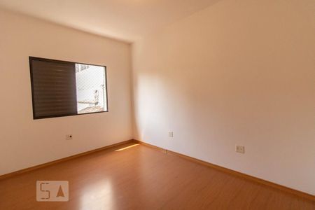 Suíte  de casa para alugar com 3 quartos, 191m² em Vila Mazzei, São Paulo