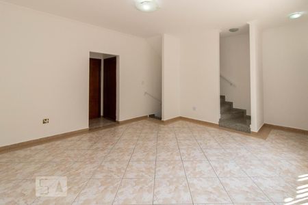 Sala de casa para alugar com 3 quartos, 191m² em Vila Mazzei, São Paulo
