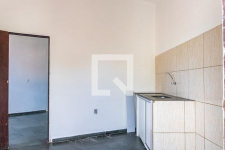 Cozinha de kitnet/studio para alugar com 1 quarto, 50m² em Minaslândia (p Maio), Belo Horizonte