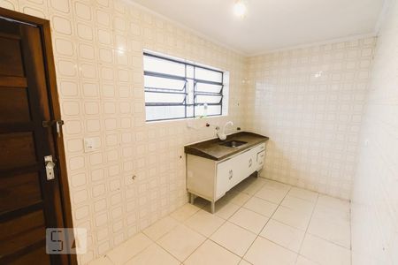 Cozinha de casa para alugar com 2 quartos, 120m² em Vila Ipojuca, São Paulo