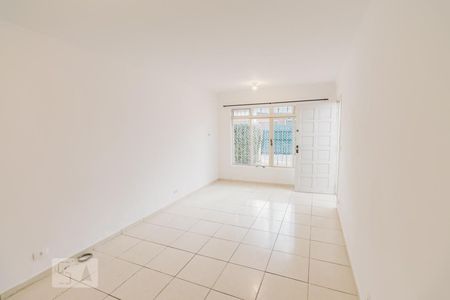 Sala de casa para alugar com 2 quartos, 120m² em Vila Ipojuca, São Paulo