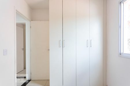 Quarto de apartamento à venda com 2 quartos, 50m² em Santa Maria, Osasco