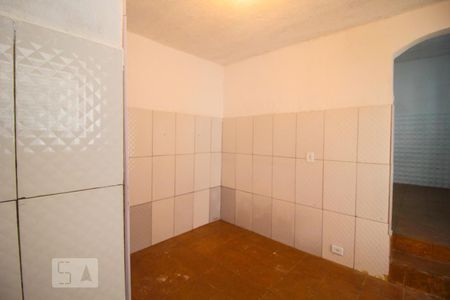 Cozinha de casa para alugar com 1 quarto, 22m² em Jardim Robru, São Paulo
