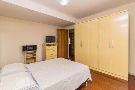 Dormitório de apartamento à venda com 2 quartos, 88m² em Medianeira, Porto Alegre