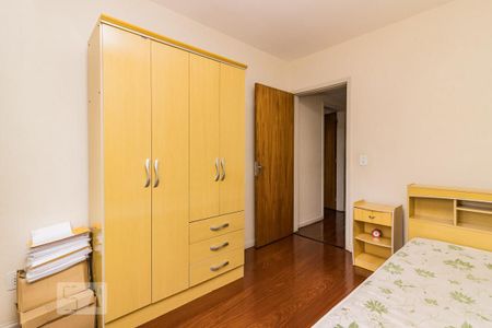 Dormitório2 de apartamento à venda com 2 quartos, 88m² em Medianeira, Porto Alegre