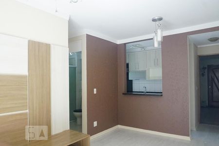 Sala de apartamento para alugar com 3 quartos, 55m² em Vila Araguaia, São Paulo