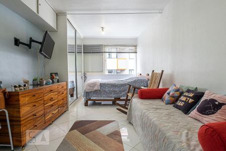 Sala de kitnet/studio para alugar com 1 quarto, 30m² em Cerqueira César, São Paulo