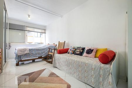 Sala de kitnet/studio para alugar com 1 quarto, 30m² em Cerqueira César, São Paulo