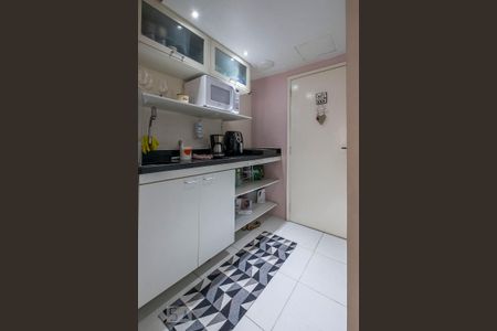 Cozinha de kitnet/studio para alugar com 1 quarto, 30m² em Cerqueira César, São Paulo