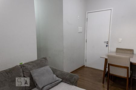 Sala de apartamento para alugar com 2 quartos, 50m² em Vila Antonieta, São Paulo